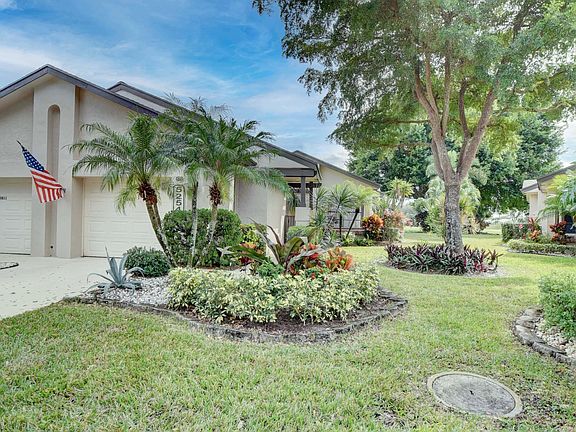 4th image of 5254 Fairway Woods Dr APT 3812
