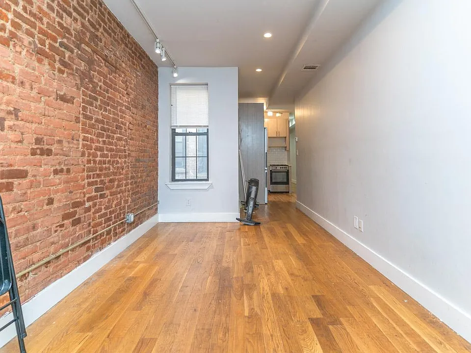 1714 Linden St #2L