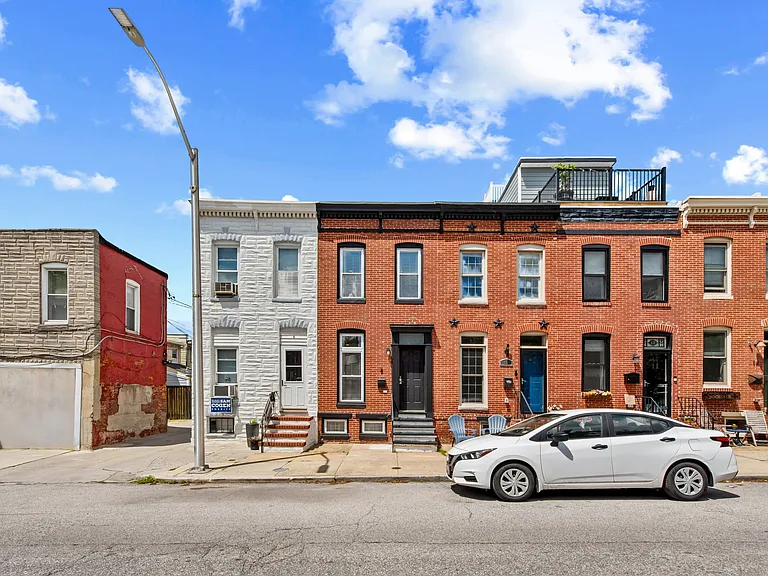 8 E Randall St — Photo 24