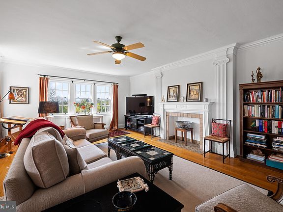 5th image of 4617 Pine St APT H605
