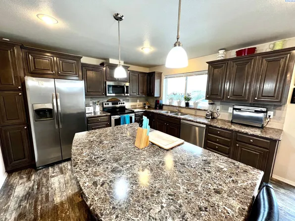 307 E Pells Ct, Colfax, WA 99111