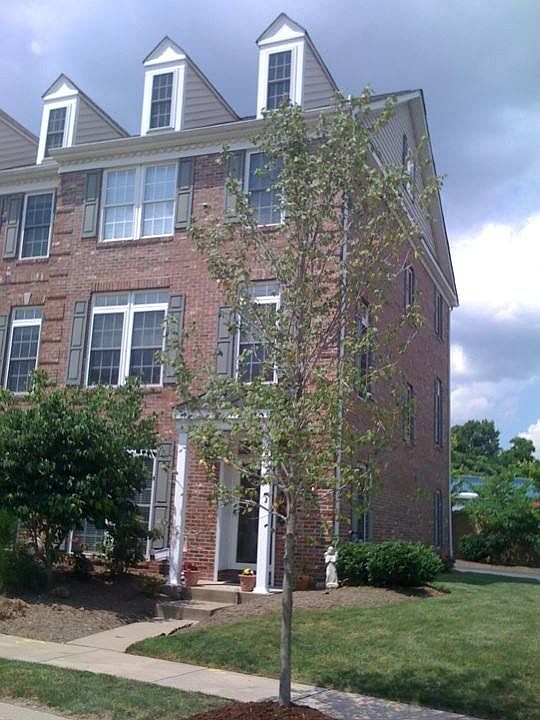 622 Arbor Ct Street View