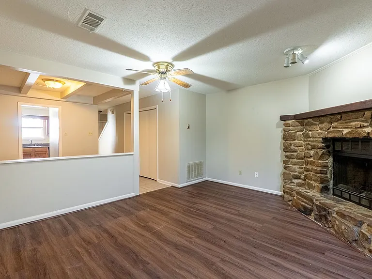 34 Edgehill Cv — Photo 12