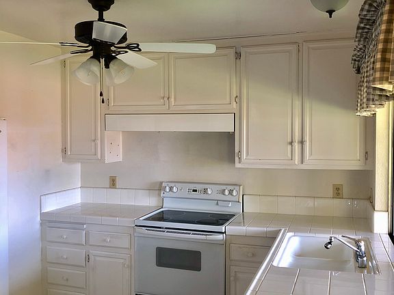 Bright Kitchen
