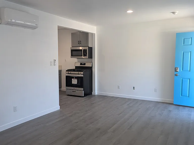1750 Colorado Blvd #L1 — Photo 4