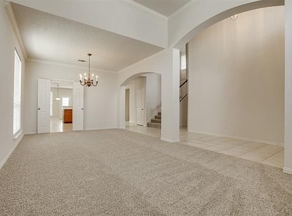 3rd image of 4557 Marguerite Ln
