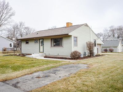 7166 South 37th PLACE, Franklin, WI, 53132