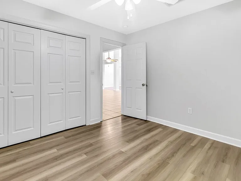 4429 Southminster Cir — Photo 15