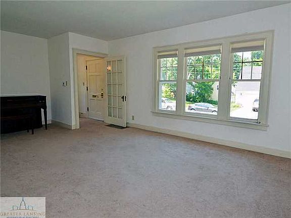 3rd image of 351 E Southlawn Ave