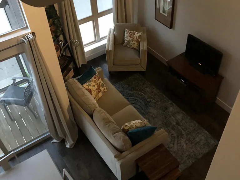 2765 Del Rio Pl #B — Photo 35