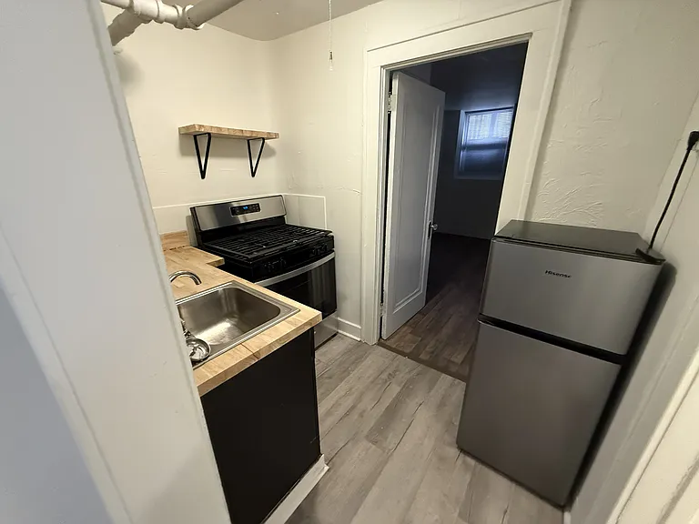 314 W Vine St #4 — Photo 3