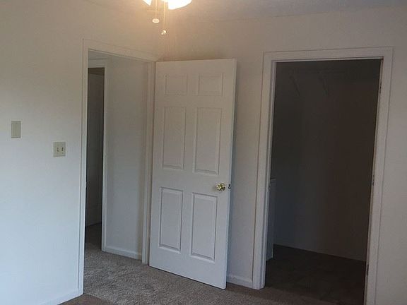 4th image of 146 S Killarney Ln APT 14