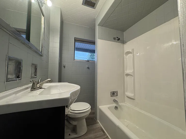 617 Fellows Ave #1 — Photo 7