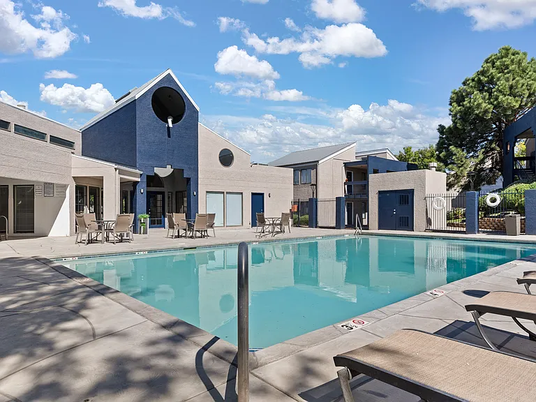 Vista Del Sol Apartments — Photo 3