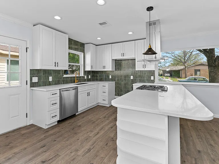 1307 Yorkshire Dr — Photo 19