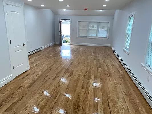3rd image of 121-30 Irwin Pl #1