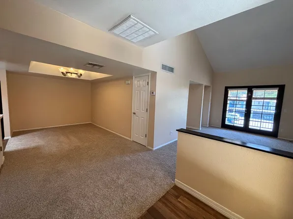 8267 N Oracle Rd, Tucson, AZ 85704