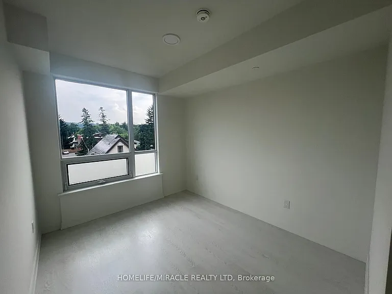 415 Main St W #320 — Photo 9