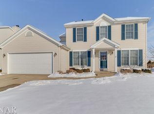 2803 Longmeadow Ln, Bloomington, IL