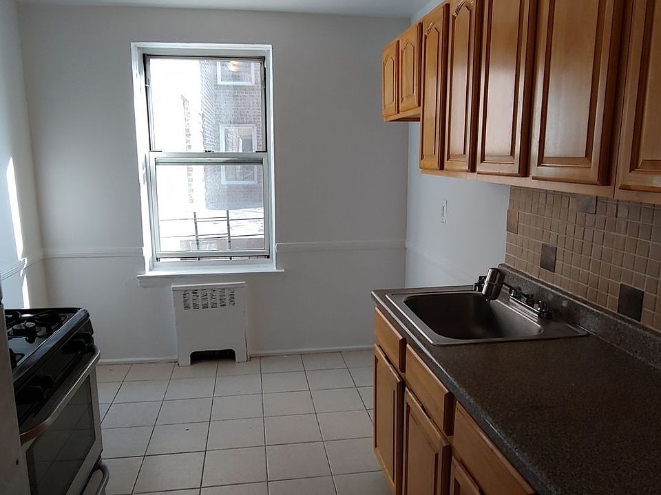 2nd image of 33-34 76th St #2A
