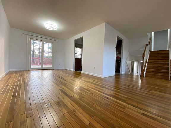 3rd image of 2627 John Milton Dr