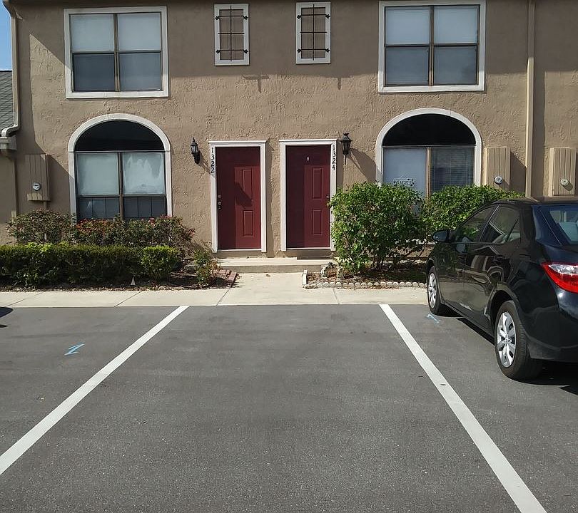 1st image of 1322 Casa Park Cir