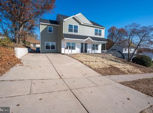 36 Huckleberry Ln, Levittown, PA