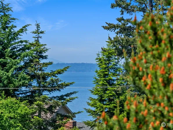 9216 183rd Place SW, Edmonds, WA 98020