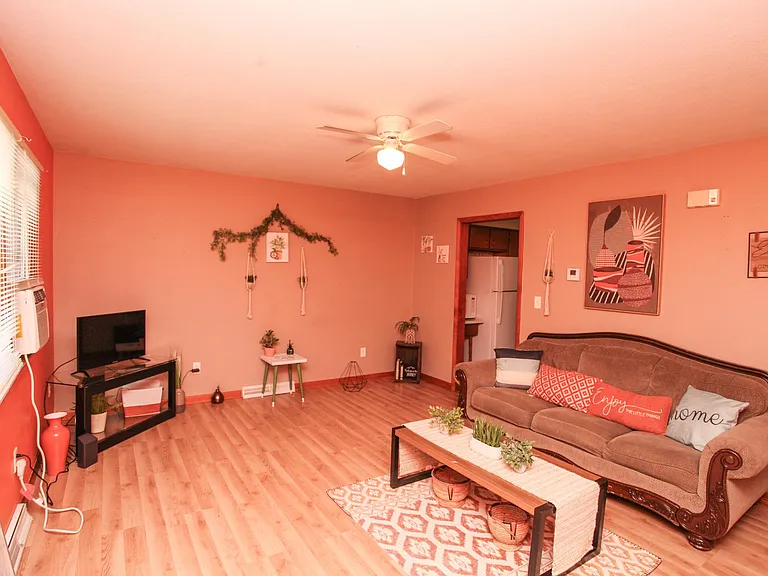 1026 N Jefferson St #A — Photo 12