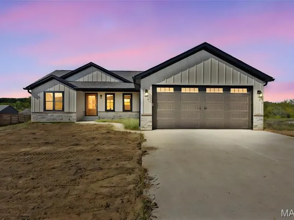 10233 Riehl Farm Dr, Potosi, MO 63664