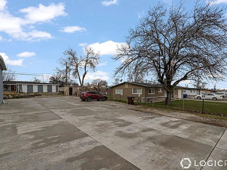 4218 S 4800 W — Photo 3