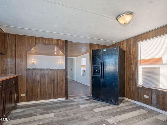 5th image of 712 Benfield Ct