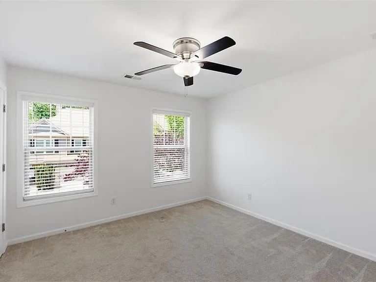 13459 Gardiner Ln — Photo 34