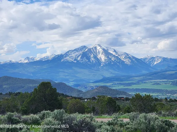 157 Kingbird Dr, Glenwood Springs, CO 81601