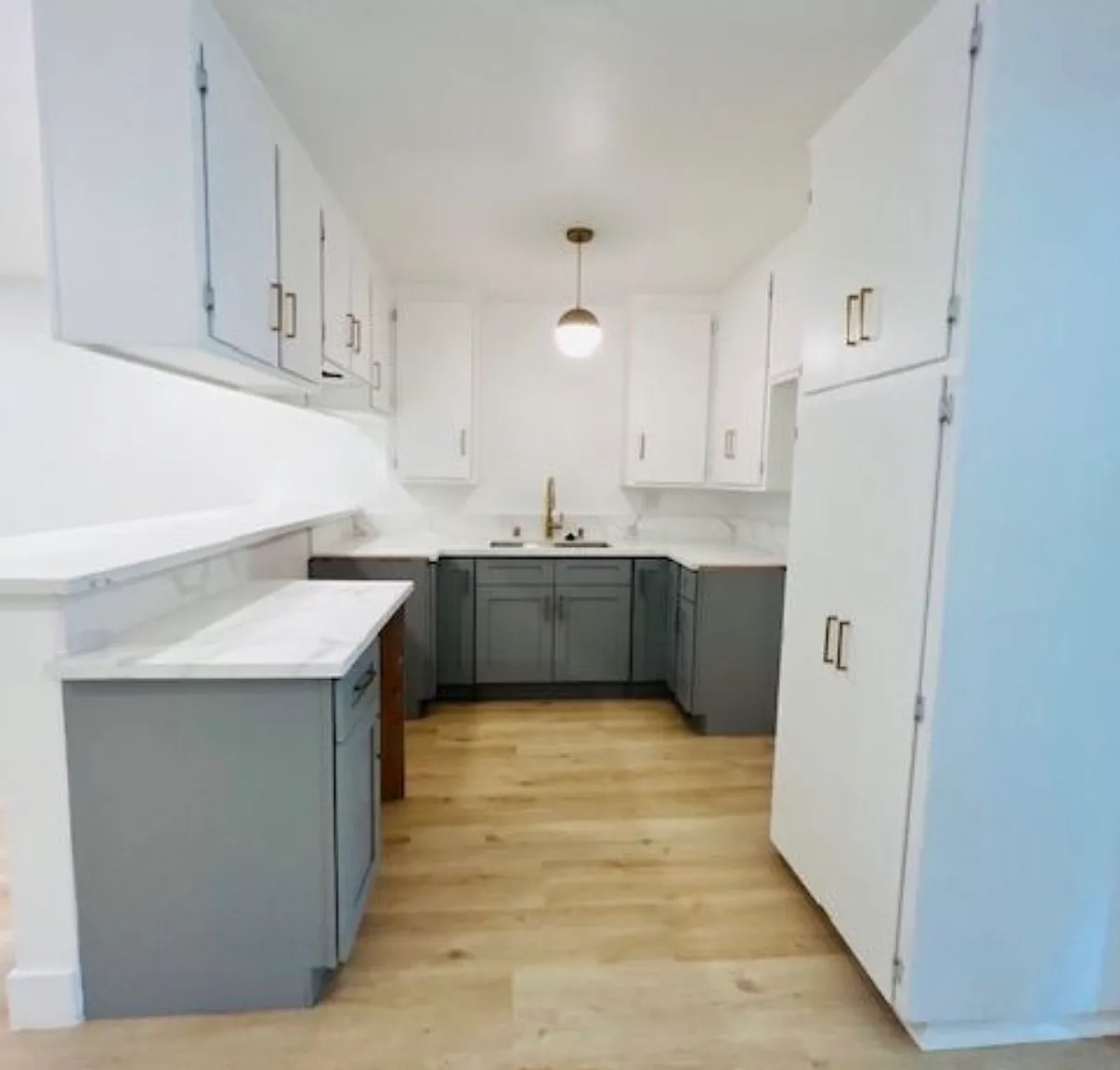 2 bed, 800 sqft, $2,895 — Photo 2