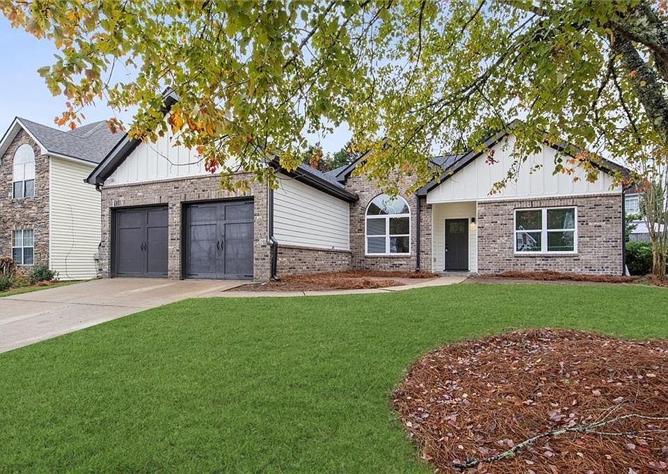 1st image of 100 Jericho Dr