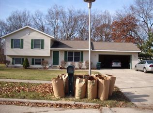 211 School St, Muskegon, MI 49442