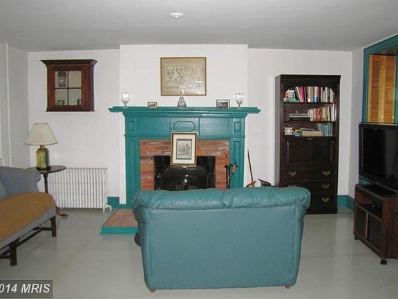 3rd image of 4075 Old Columbia Pike