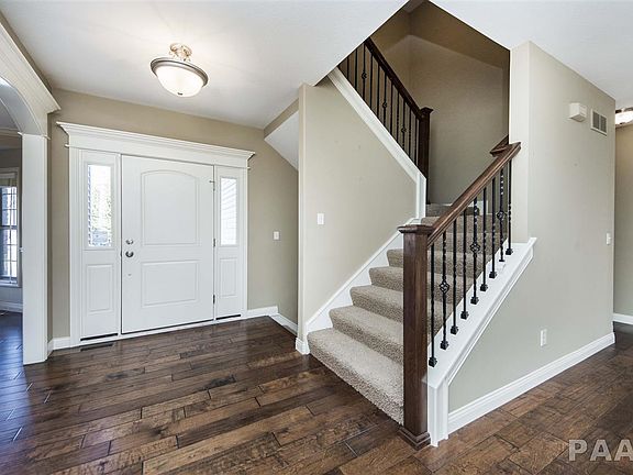 4th image of 2212 W Chatsford Ct