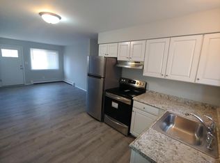 424 Gardner St, Northville, MI 48167