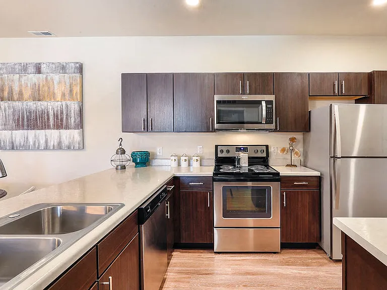 Aventura at Maryland Oaks — Photo 20