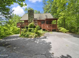 2627 Overholt Trl, Sevierville, TN 37862