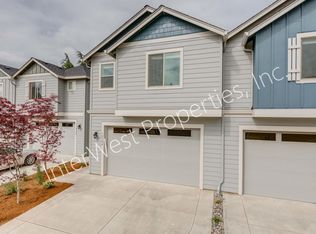 10404 NE 61st Cir, Vancouver, WA 98662