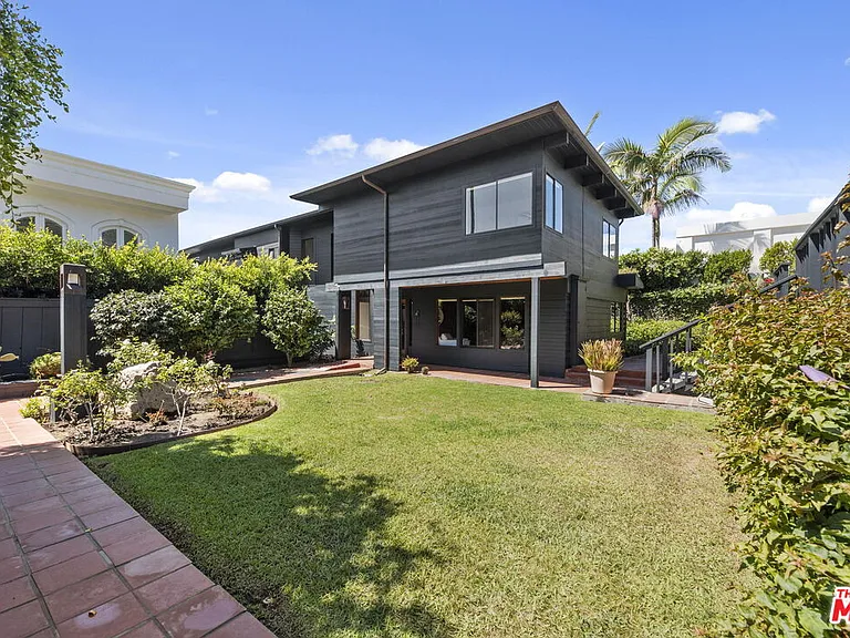 31648 Broad Beach Rd — Photo 17