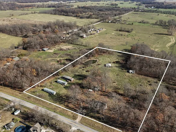 16658 S Highway K, Aurora, MO 65605