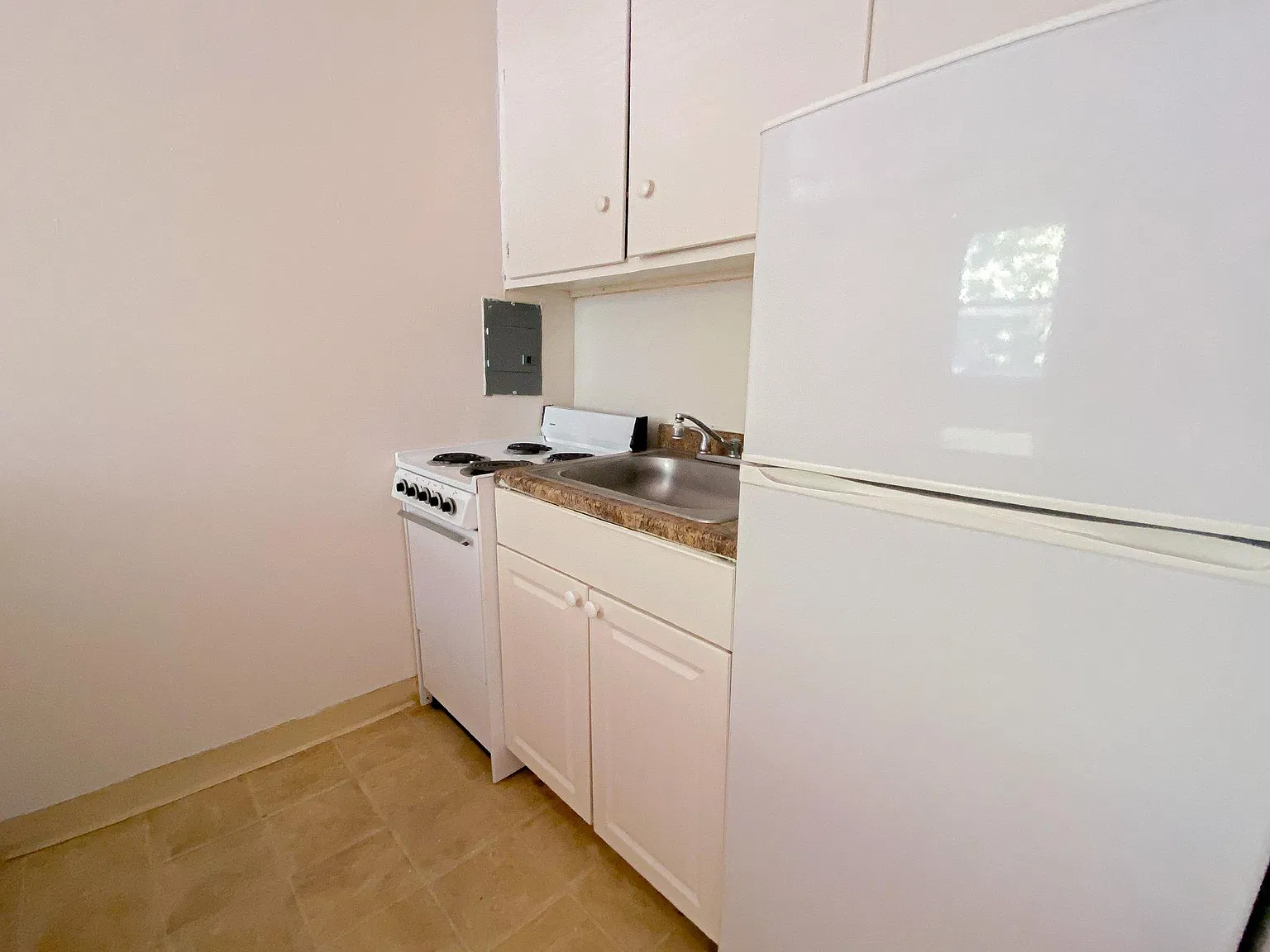 31 Evergreen Ave — Photo 4
