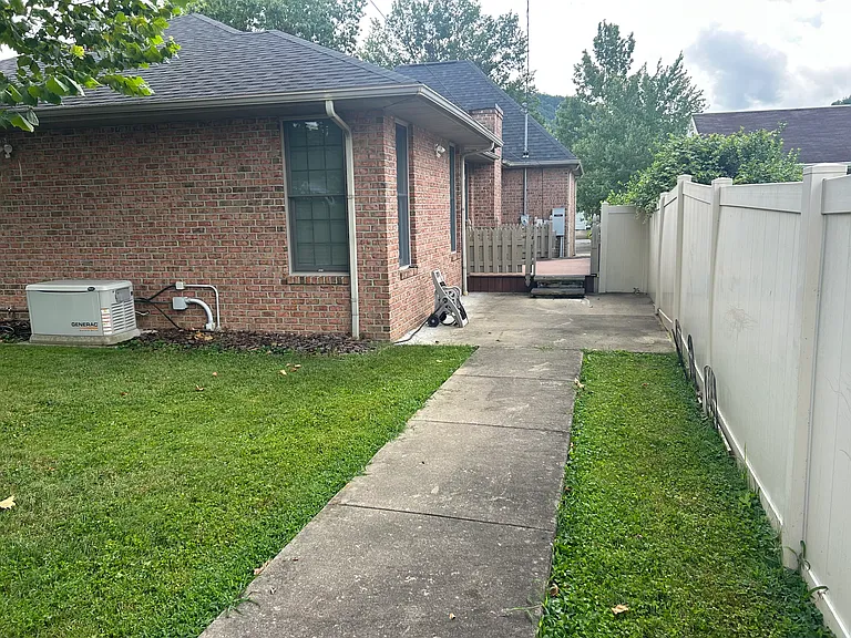 3314 Staunton Ave SE — Photo 4