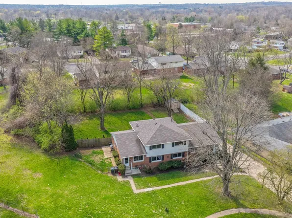 27 Blackwell Ct, Fairfield, OH 45014