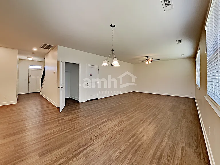 4800 Horatio Ct — Photo 9
