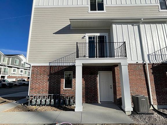 2nd image of 4223 W Coral Pink Ct
